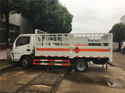 氣瓶車與重汽危險品運(yùn)輸車 制造商的職責(zé)與汽車廂體制造的關(guān)鍵技術(shù)